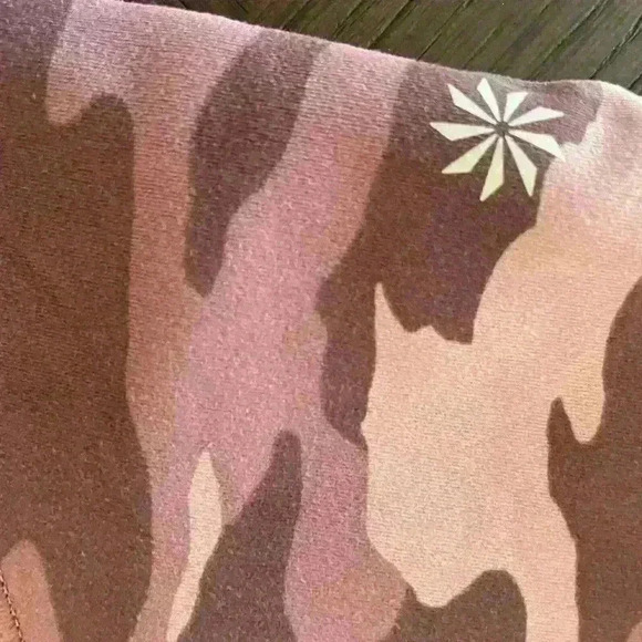 ATHLETA Size Small..7/8 Tight, plum Camo - Picture 2 of 6